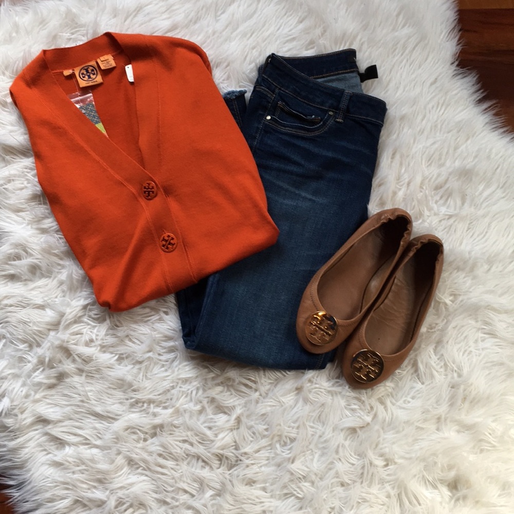 ⏳⌛️Tory Burch cardigan in paprika color.  NWT